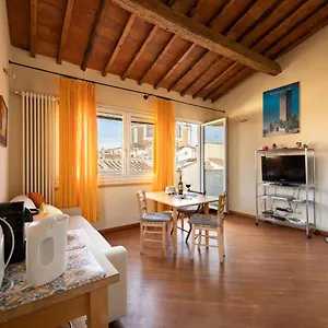 Attico Amorino , Florence Italy